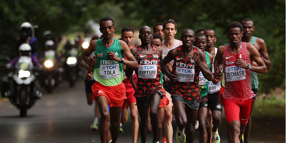 Tamirat Tola Leads Ethiopian 1-2, as Cam Levins Smashes Canadian Record at World  Championships Marathon 